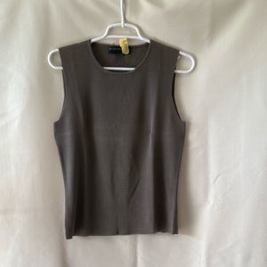 Geoffrey Beene brown sleeveless sweater size medium. EUC